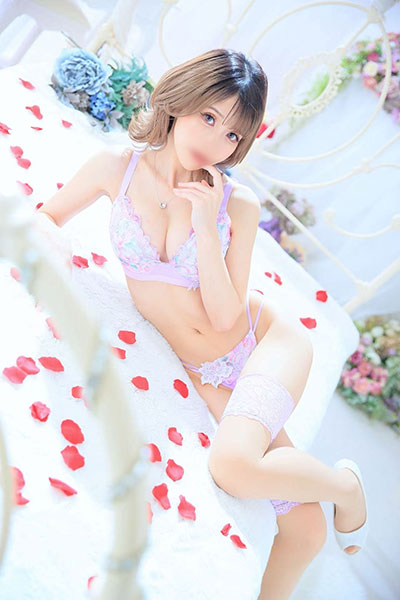 ����4