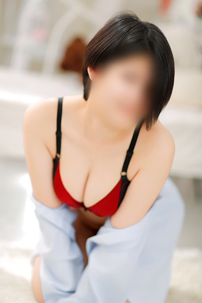 ����3